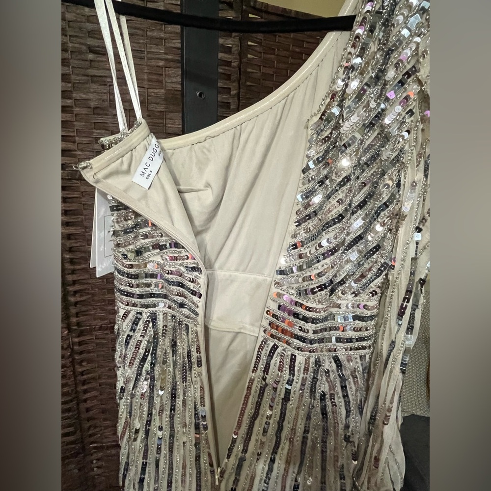 New Mac Duggal Silver One Shoulder Asymmetrical Sequin Gown (10793) - Size 8 - Picture 7 of 12